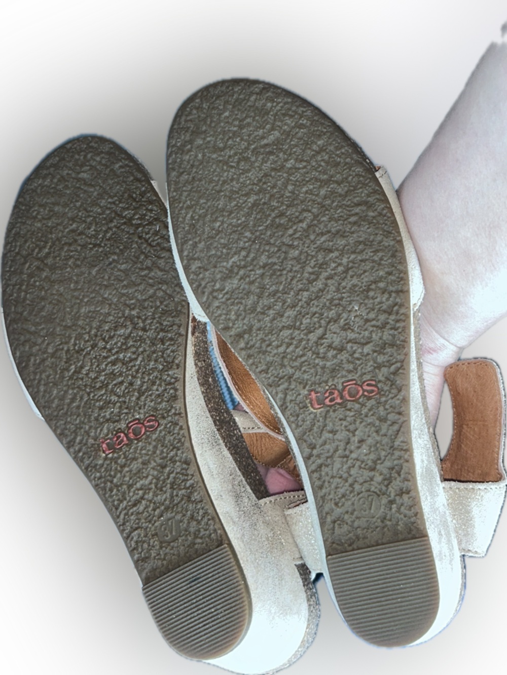 Taos Festival 4048 Metallic Shimmery Gold Wedge Velcro Leather Suede Sandals 37 - Picture 7 of 11
